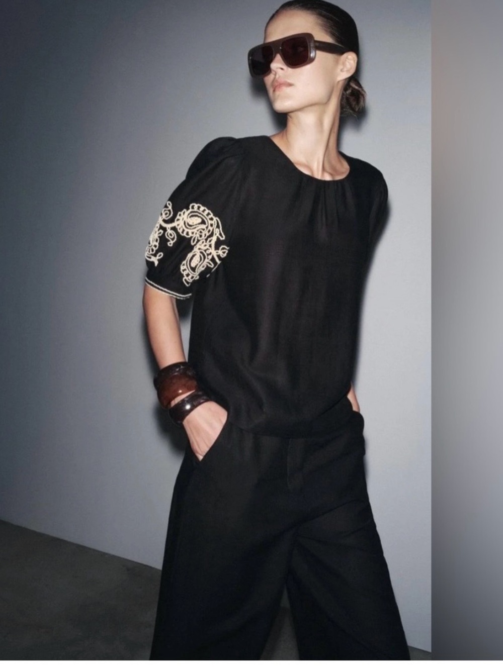 NWT Zara Black Linen blend Embroidered Blouse, size S
